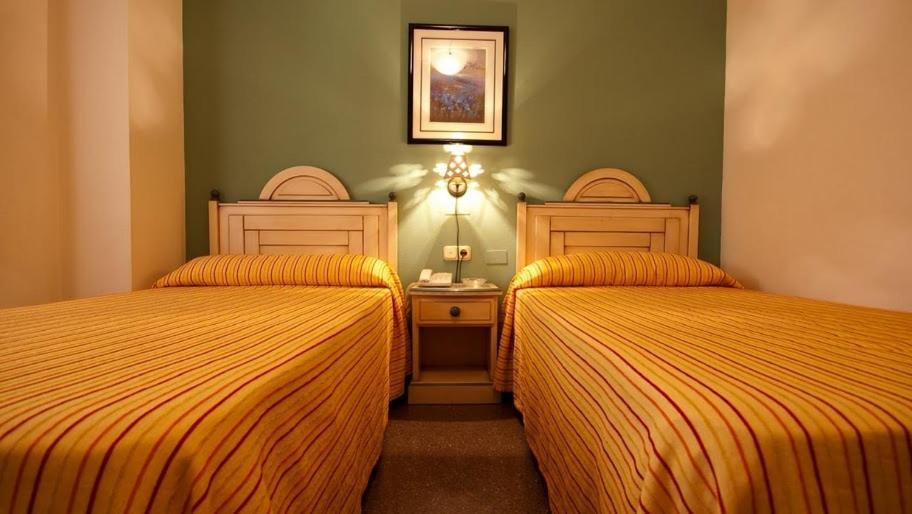 Hotel Los Bartolos Alhama de Murcia Room photo